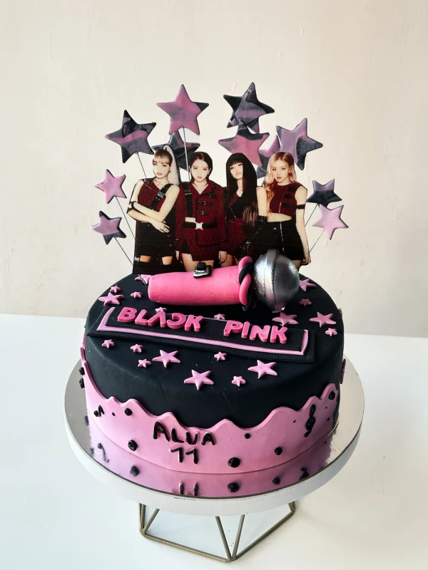 Торт "Black pink"